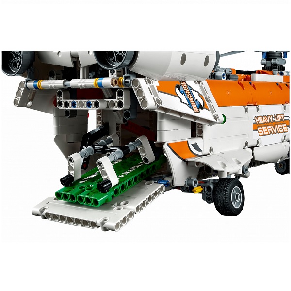 Конструктор LEGO Техник Грузовой вертолет