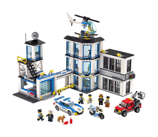 Конструктор LEGO Город Полицейский участок
