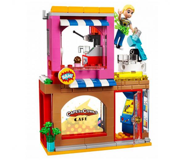 Конструктор LEGO Супергёрлз Харли Квинн спешит на помощь