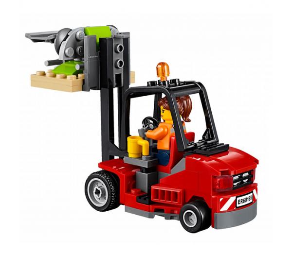 Конструктор LEGO Город Грузовой терминал
