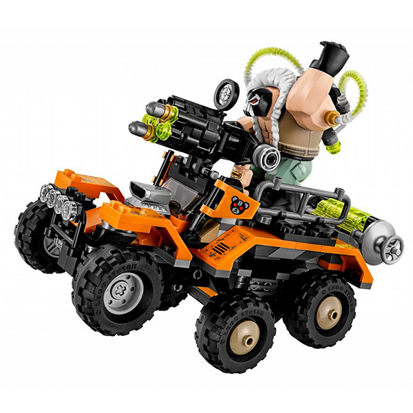 Конструктор LEGO Фильм Бэтмен Химическая атака Бэйна