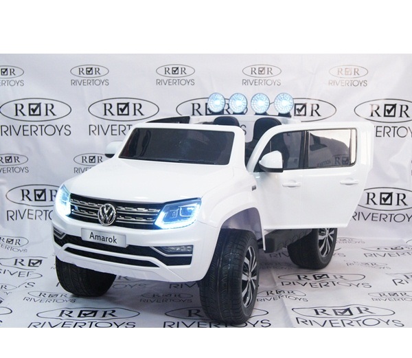 Машина на аккум. VOLKSWAGEN Amarok белый