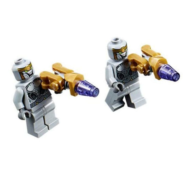 Конструктор LEGO Супер Герои Модернизированный квинджет Мстителей