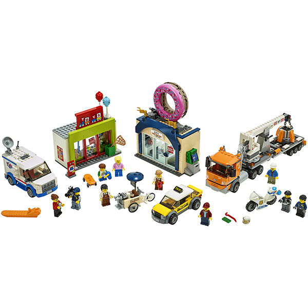 Конструктор LEGO Город Открытие магазина по продаже пончиков