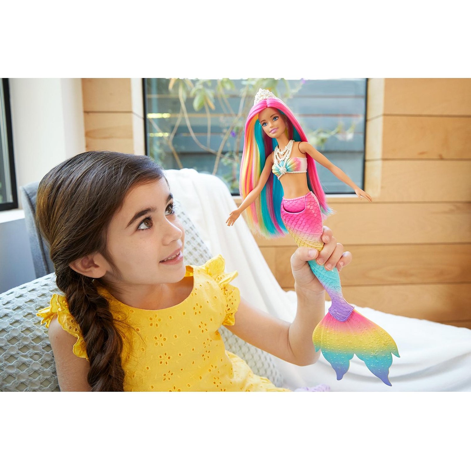 Кукла Barbie русалочка меняющая цвет с разноцветными волосами в асст.