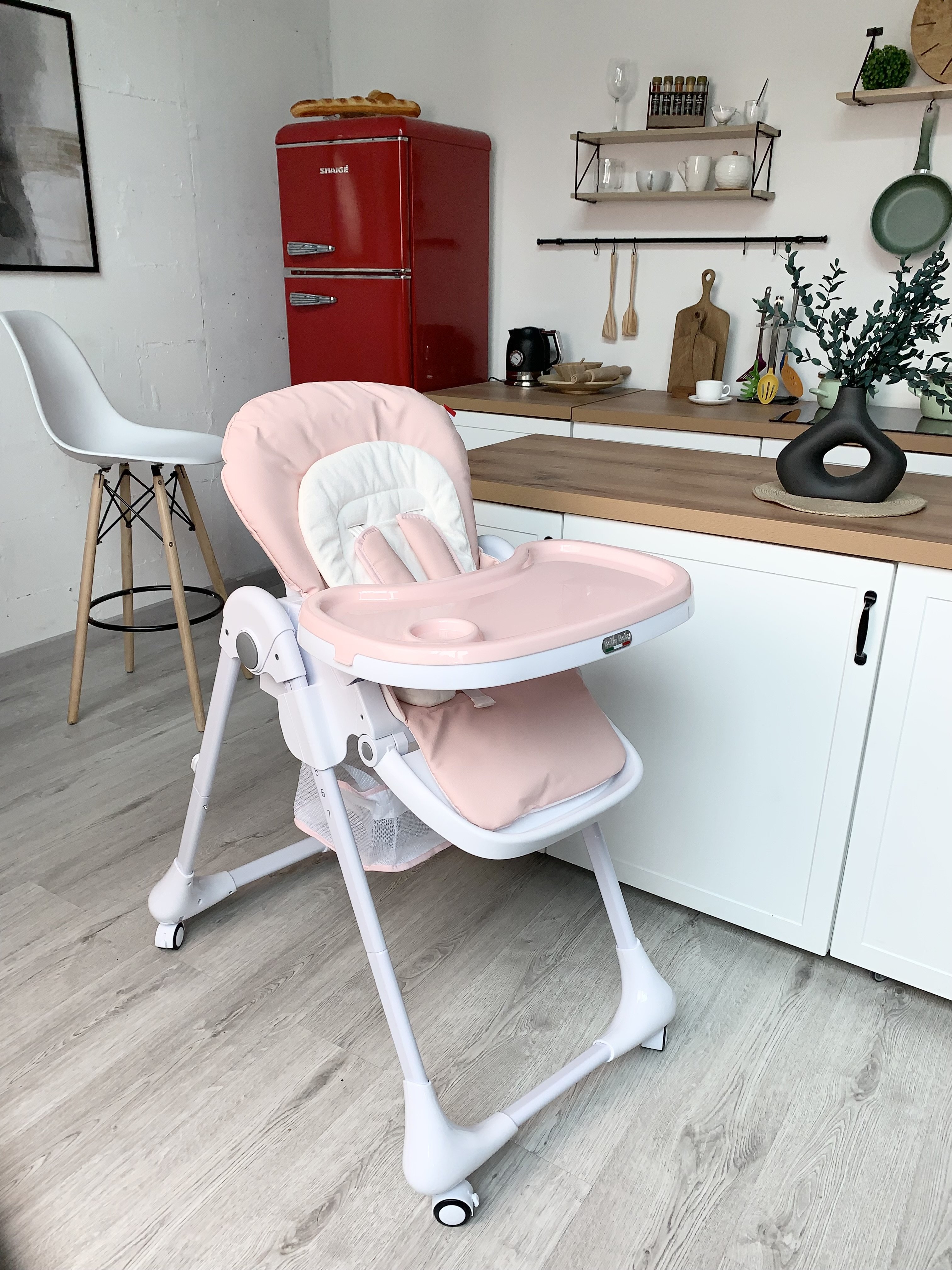 Стульчик для кормления BellaBaby B003S (розовый)