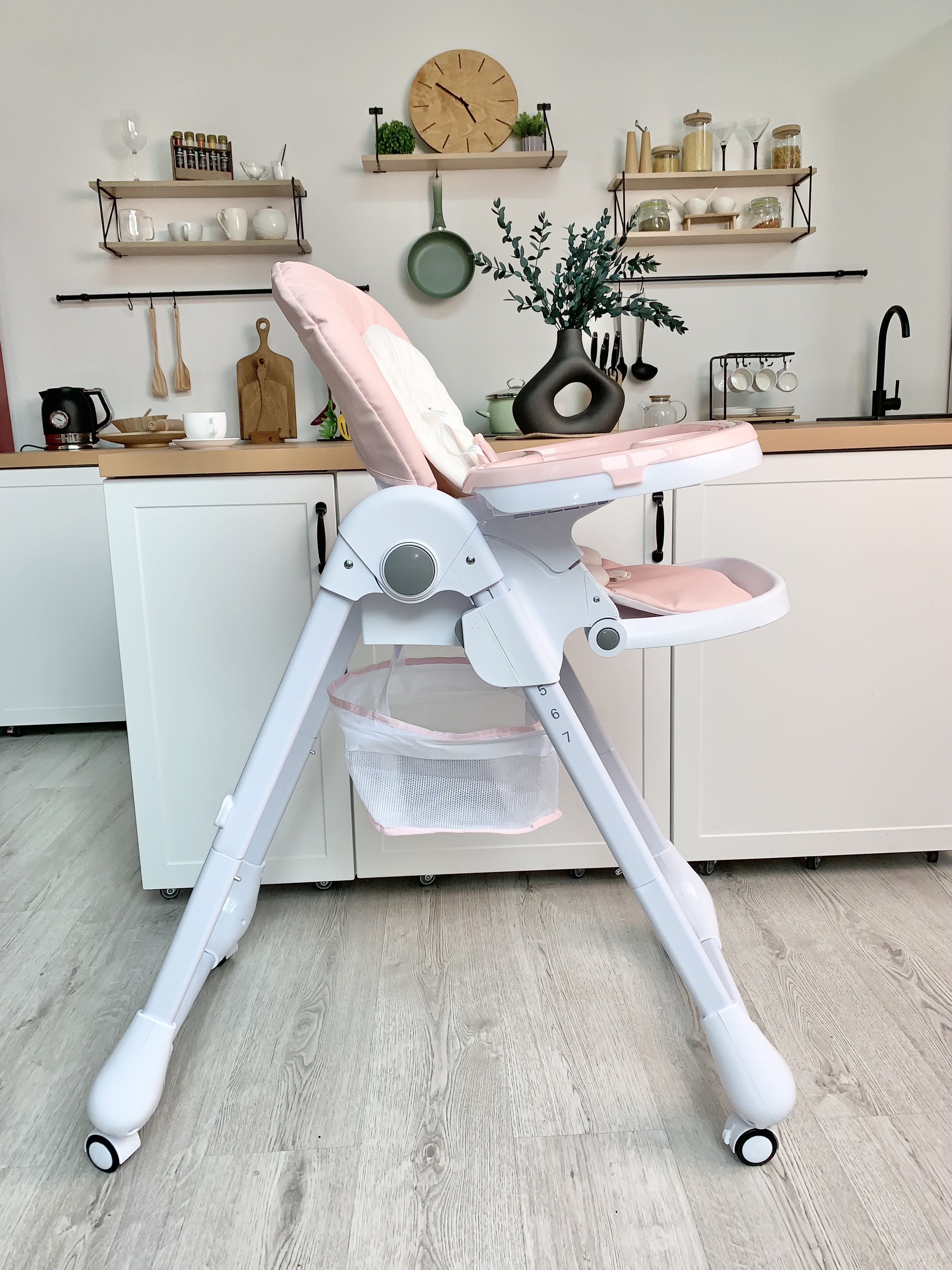 Стульчик для кормления BellaBaby B003S (розовый)