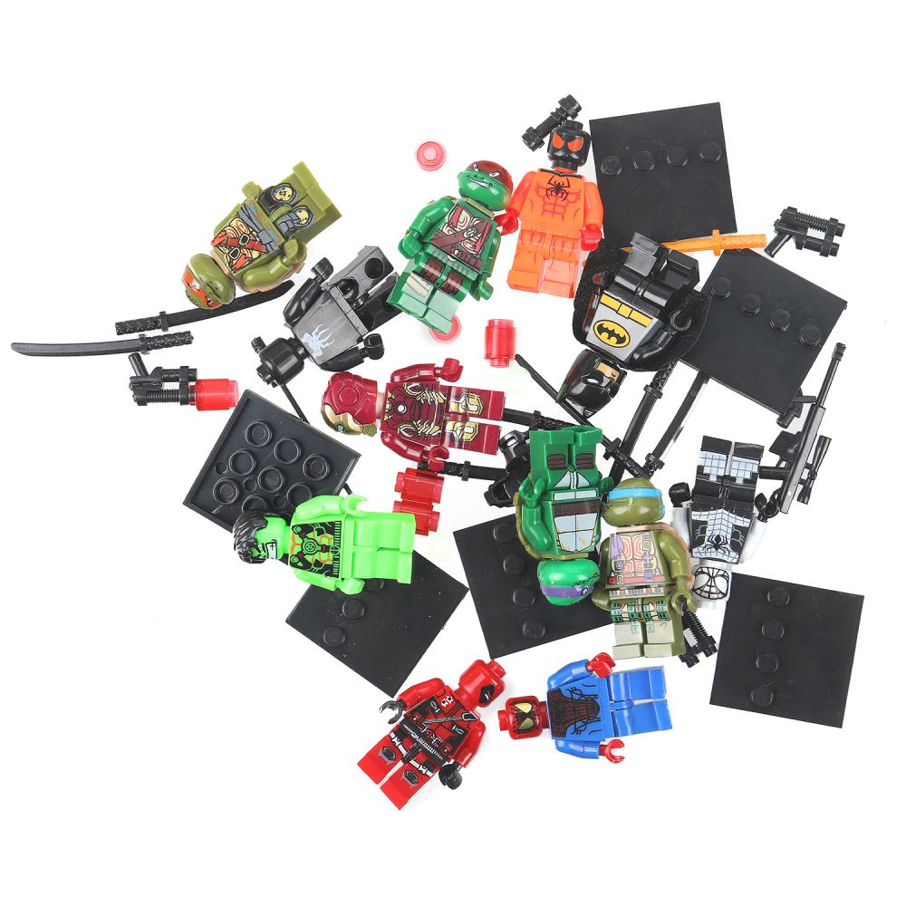 Конструктор Город мастеров Фигурки супер герои-12 шт 400095